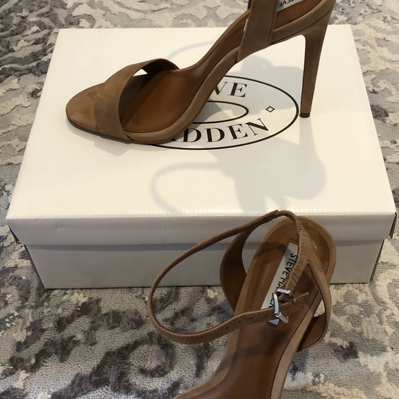 Steve Madden Strappy Sandals - Picture 4 of 5